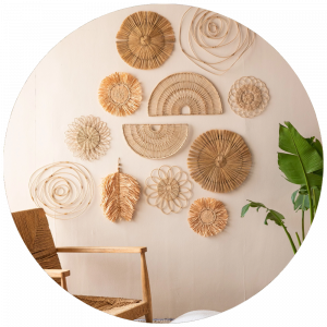 Wall Decorations (Dekorasi Dinding)