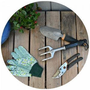 Gardening Tools (Peralatan Berkebun)